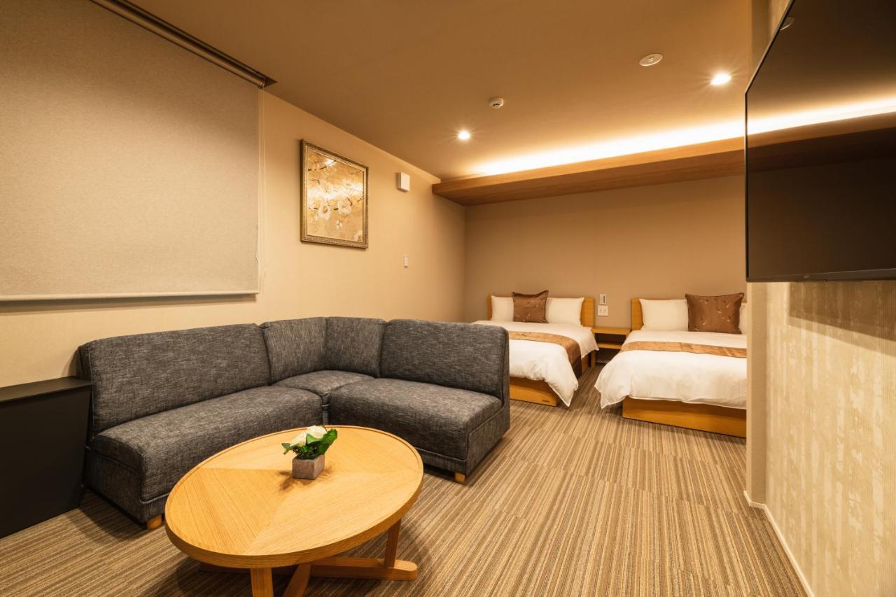 Grand Base Urakami Aparthotel Nagasaki Bagian luar foto